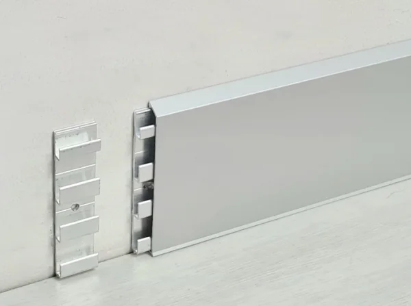 Алюминиевый плинтус Fezard Кабельный ALP-С70 Алюминий 70*10*2500 мм в Йошкар-Оле