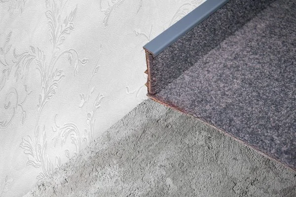 Плинтус для ковролина Korner Listwa 108 Графит 2,5м (50мм) в Йошкар-Оле